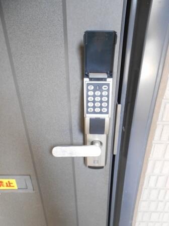 画像15:玄関電子キー※暗証番号で開錠するタイプ