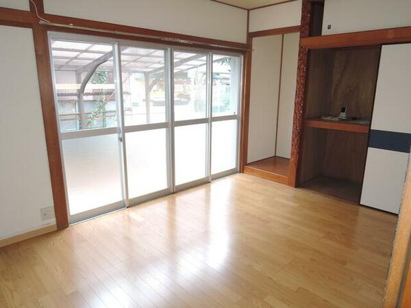 detached 東京都昭島市朝日町３丁目

地図を見る