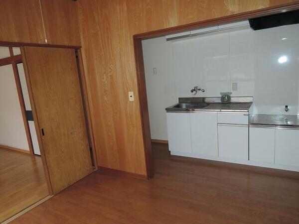 detached 東京都昭島市朝日町３丁目

地図を見る