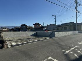 山梨県笛吹市御坂町成田