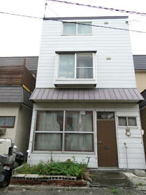 北海道札幌市豊平区中の島一条９丁目