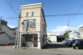 青森県弘前市大字南横町