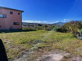 山梨県富士吉田市大明見２丁目