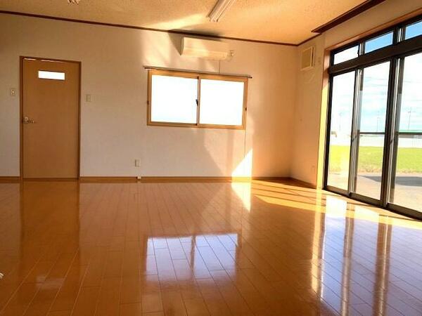 detached 宮城県東松島市矢本字弘法

地図を見る