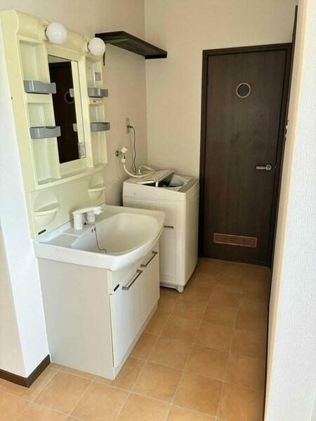 apartment 福島県双葉郡浪江町大字川添字堤下
地図を見る