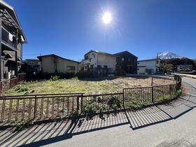 山梨県富士吉田市松山