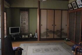 香川県丸亀市飯野町東二