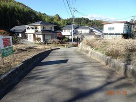 山梨県韮崎市穴山町