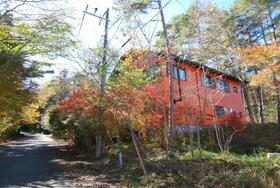 山梨県南都留郡鳴沢村−