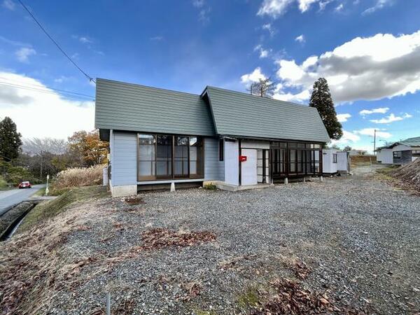 detached 山形県東置賜郡川西町大字上小松
地図を見る