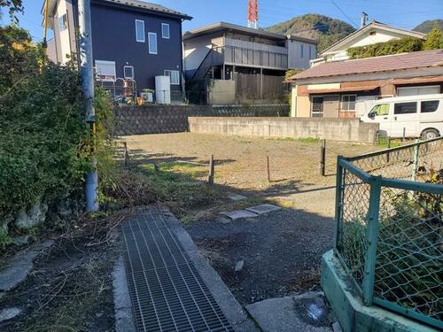 土地, 山梨県 都留市