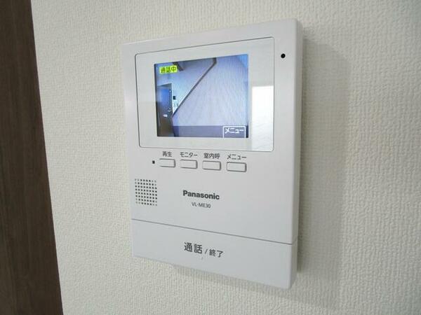 画像10:ＴＶモニター付インターホン受話器