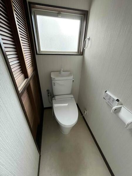 １階トイレ・新品です。