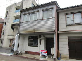 富山県小矢部市新富町