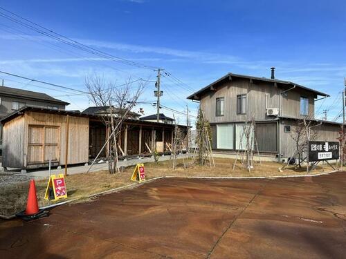 detached 新潟県燕市下粟生津