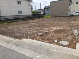 富山県高岡市清水町２丁目