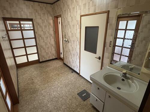 detached 秋田県南秋田郡五城目町字石田六ケ村堰添