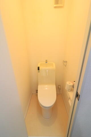 画像14:２階トイレ