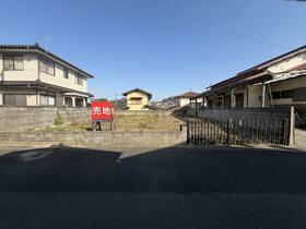 福岡県飯塚市上三緒