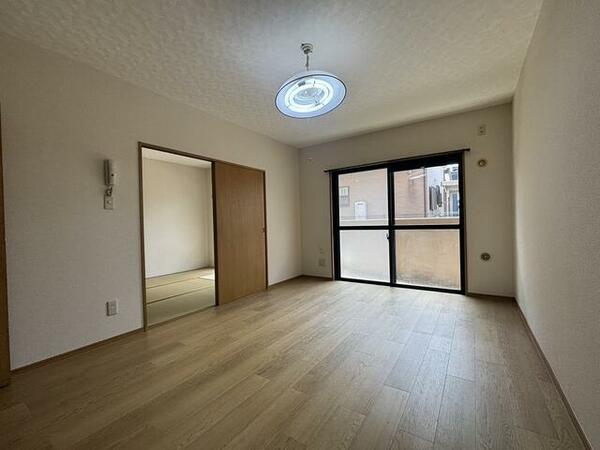 apartment 埼玉県日高市四本木１丁目
地図を見る