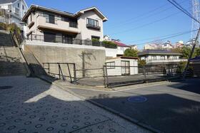 神奈川県横浜市鶴見区梶山２丁目