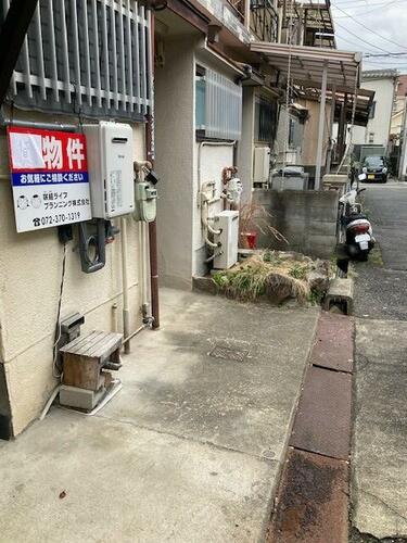 大阪府堺市東区西野（テラスハウス）の賃貸物件の外観