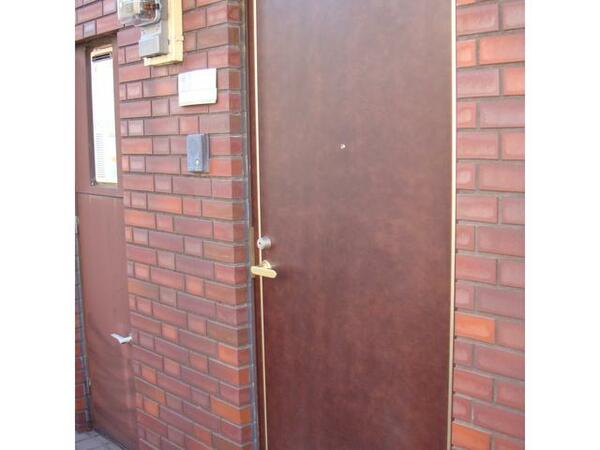 画像9:玄関ドア