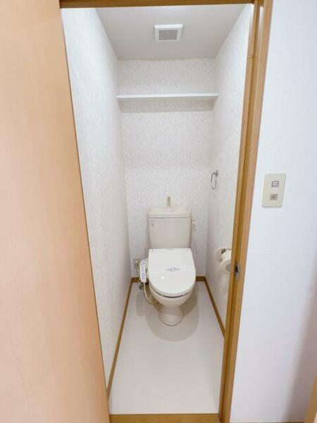 画像6:トイレにはウォシュレットを設置しています。