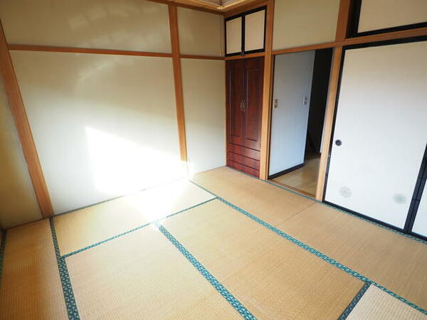 townhouse 岩手県花巻市仲町

地図を見る