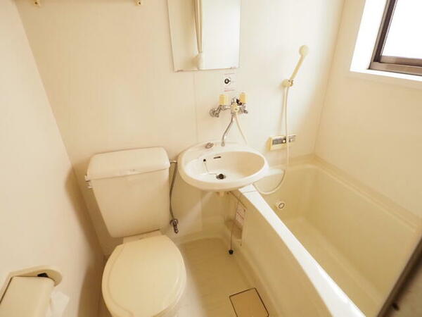 townhouse 岩手県花巻市仲町

地図を見る