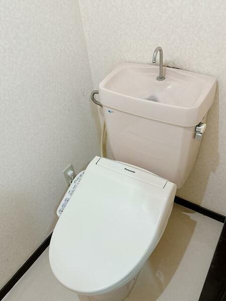 画像11:バス・トイレ別。トイレにはウォシュレットを設置しています。