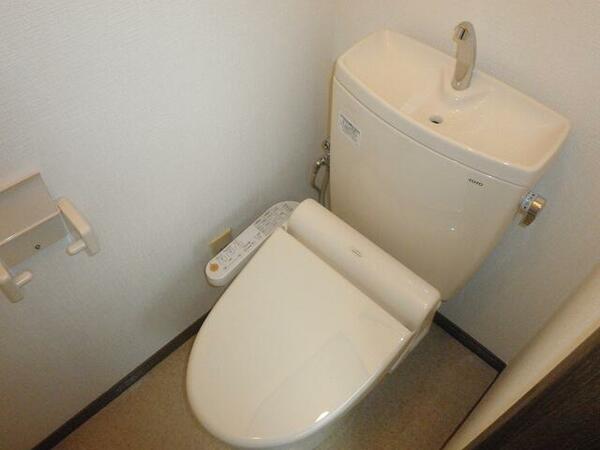 画像10:ウォシュレット機能付トイレ