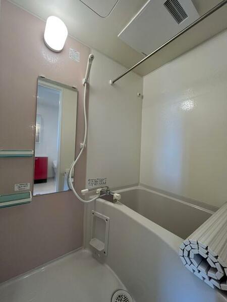 画像10:浴室乾燥機付きバスルーム