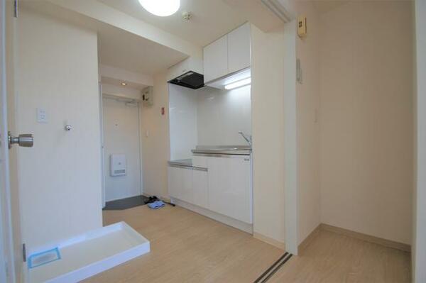 画像6:キッチンには洗濯機を設置するスペースがあります。