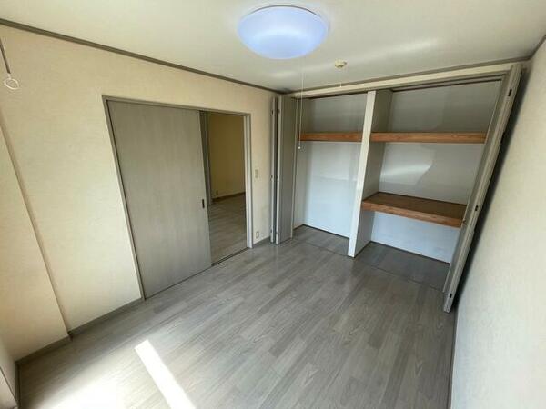 apartment 埼玉県草加市手代３丁目
地図を見る