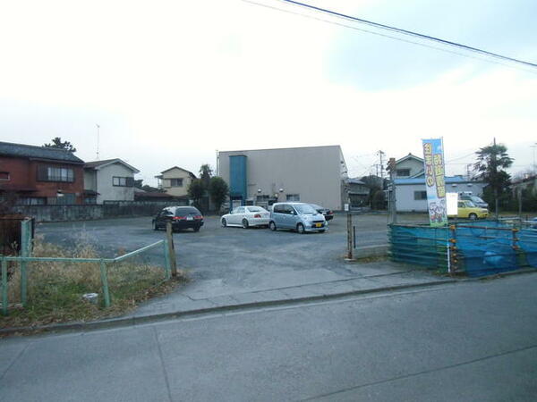 画像15:隣接の駐車場　月７７００円
