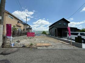 兵庫県宝塚市花屋敷松ガ丘