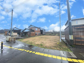 新潟県三条市笹岡