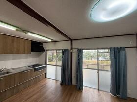 千葉県船橋市芝山３丁目