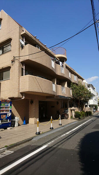 ランピオンイゴー 211｜東京都新宿区二十騎町(賃貸マンション1LDK・2階・32.00㎡)の写真 その1