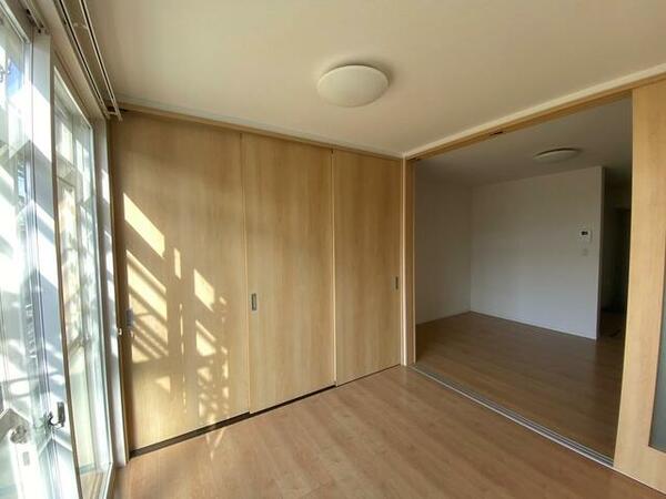 画像8:お持ちの家具の配置を考えると洋室のお部屋が暮らしやすいという方に