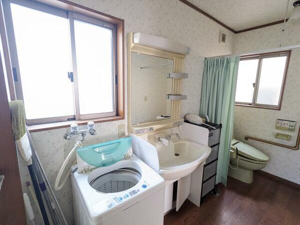 detached 福島県喜多方市字西四ツ谷

地図を見る
