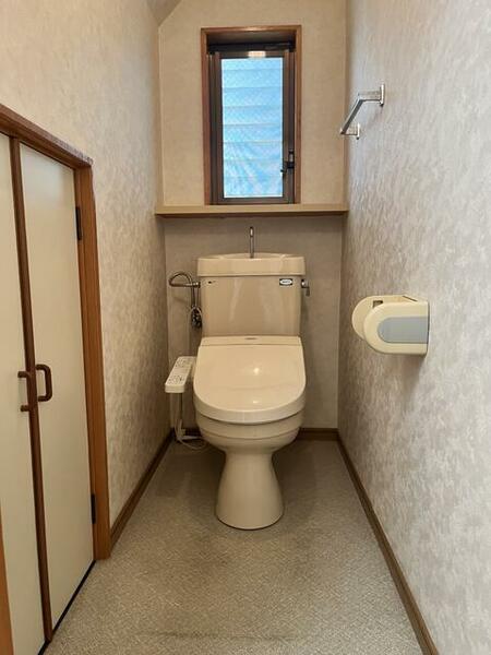 画像8:１階トイレ