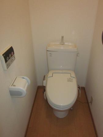 画像6:暖房シャワートイレ