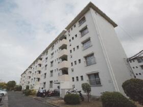 公団狭山住宅４号棟１階