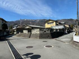 山梨県韮崎市旭町上條北割