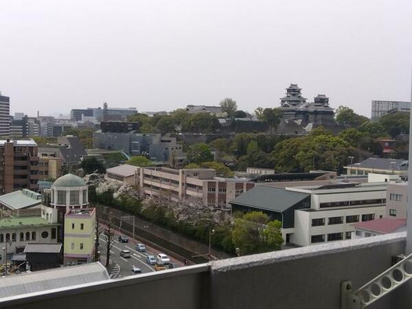 画像12:バルコニーからは熊本城が望めます