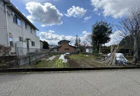石川県金沢市四十万町リ