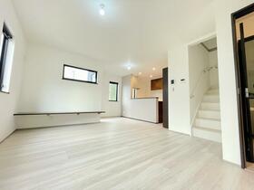 神奈川県座間市入谷西５丁目