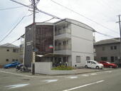静岡市葵区沓谷５丁目 3階建 築15年のイメージ
